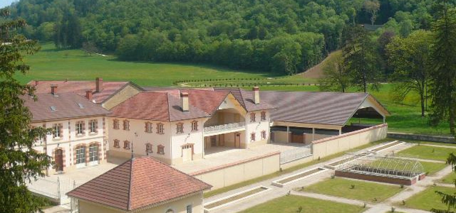 Nantua, Jura, France, ,5 BathroomsBathrooms,Chateau,A vendre,1009 Nantua, Jura, France, ,5 BathroomsBathrooms,Chateau,A vendre,1009