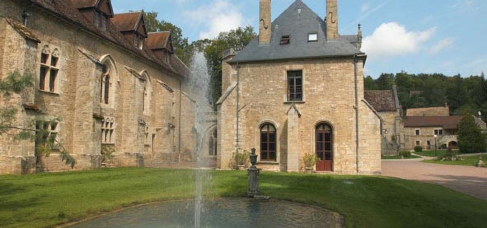 Dijon,France,4 BathroomsBathrooms,Hôtellerie,1005 Dijon,France,4 BathroomsBathrooms,Hôtellerie,1005