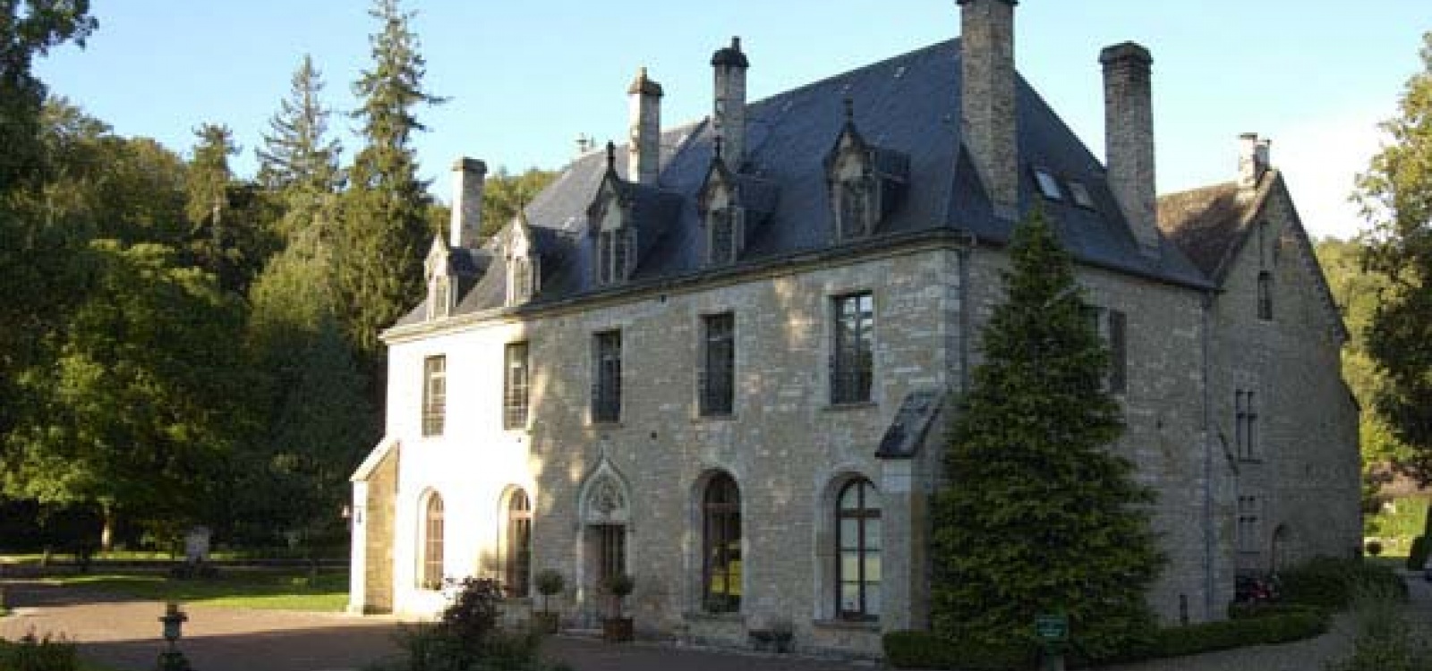 Dijon,France,4 BathroomsBathrooms,Hôtellerie,1005 Dijon,France,4 BathroomsBathrooms,Hôtellerie,1005