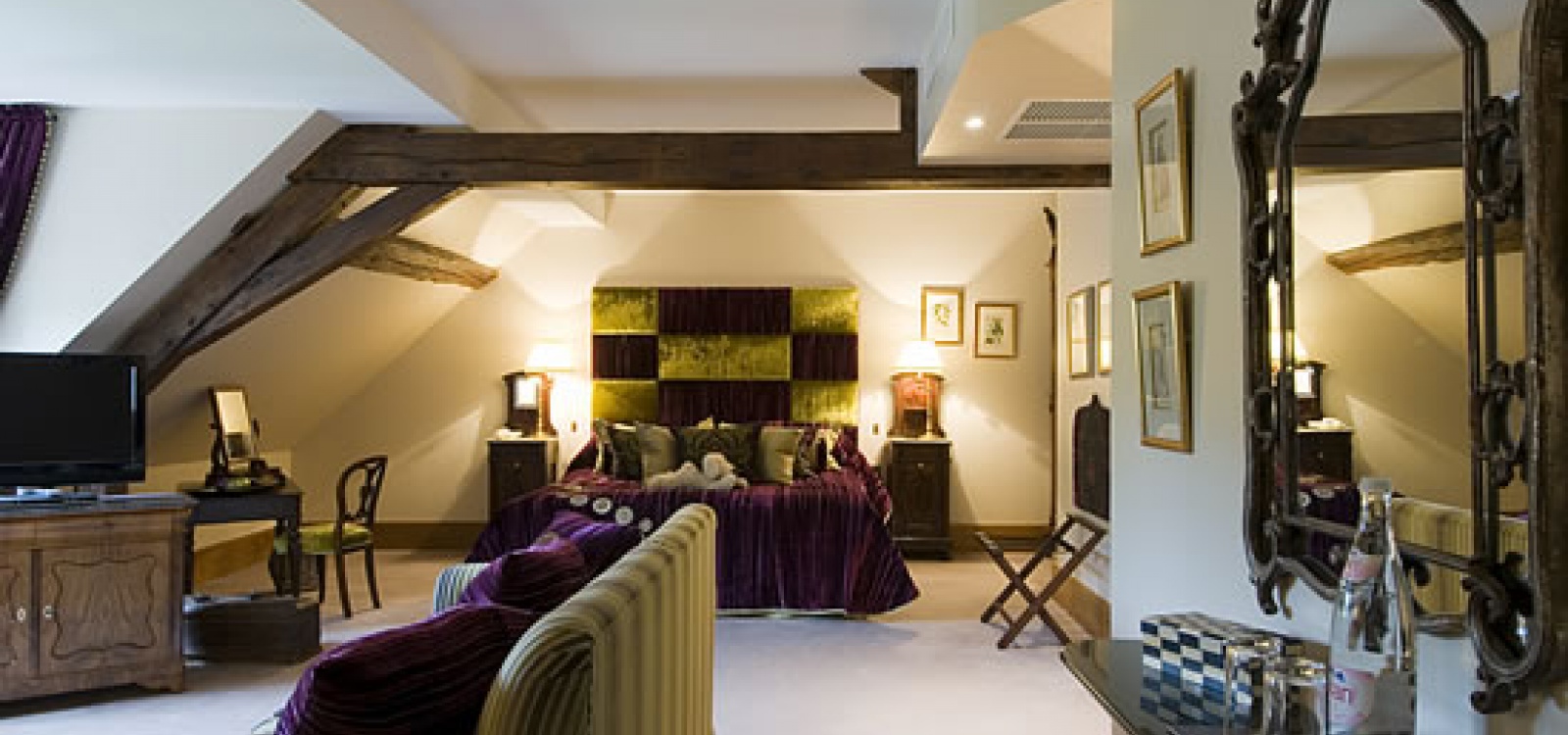 Dijon,France,4 BathroomsBathrooms,Hôtellerie,1005 Dijon,France,4 BathroomsBathrooms,Hôtellerie,1005